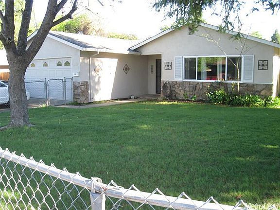 2nd image of 8900 Aksarben Dr