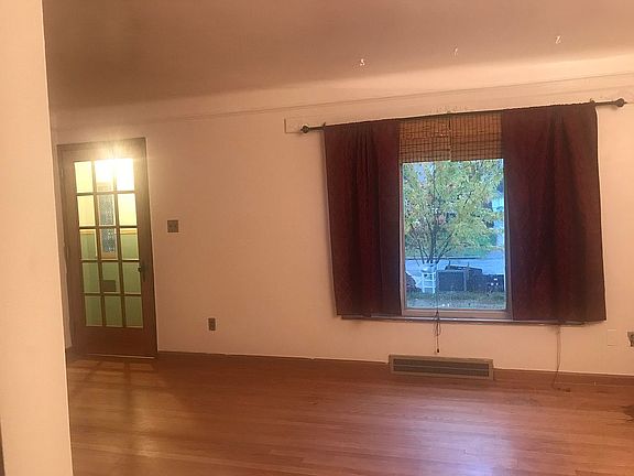 2nd image of 6724 Abington Ave