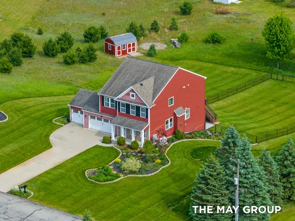 8500 E Barber Ridge Dr SE, Alto, MI 49302