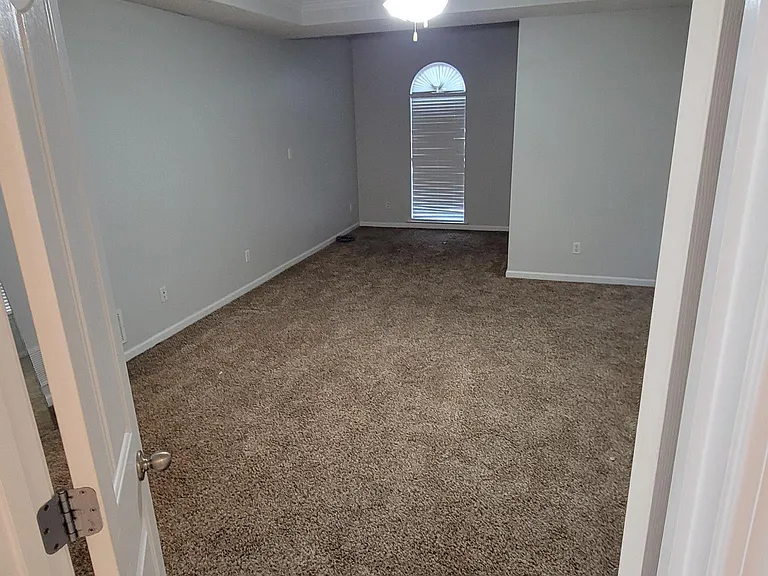 1573 Lyla Cv — Photo 3