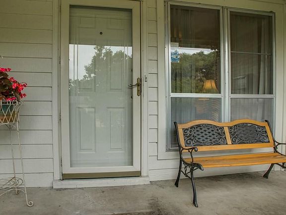 4th image of 534 Fairview Dr