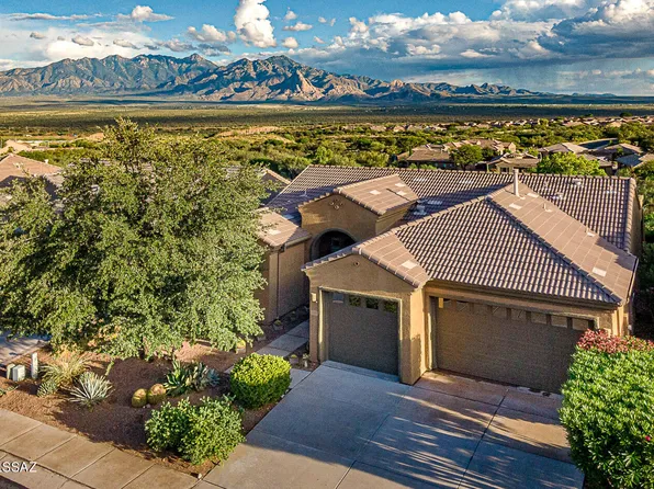 2145 W Cactus Run Dr, Green Valley, AZ 85622