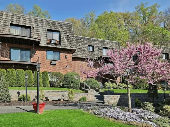4 Briarcliff Drive S #413, Ossining, NY 10562