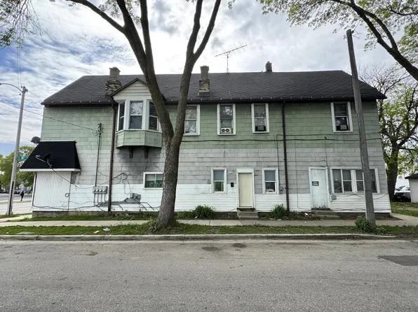 1800 West Greenfield AVENUE, Milwaukee, WI 53204