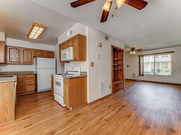 105-Kitchen_Overview