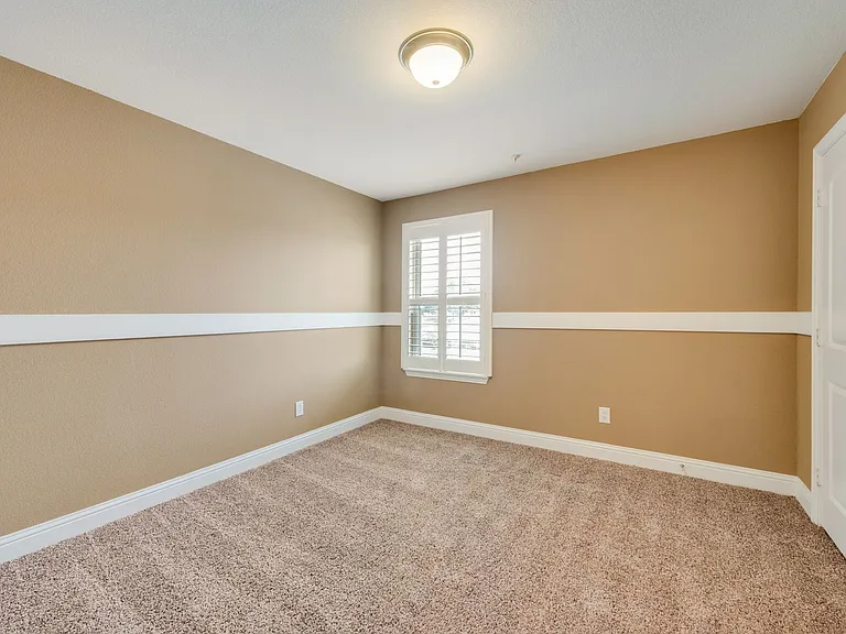 2629 Chambers Dr — Photo 17