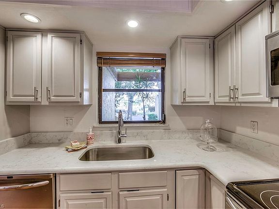 3rd image of 8735 Lateen Ln APT 101