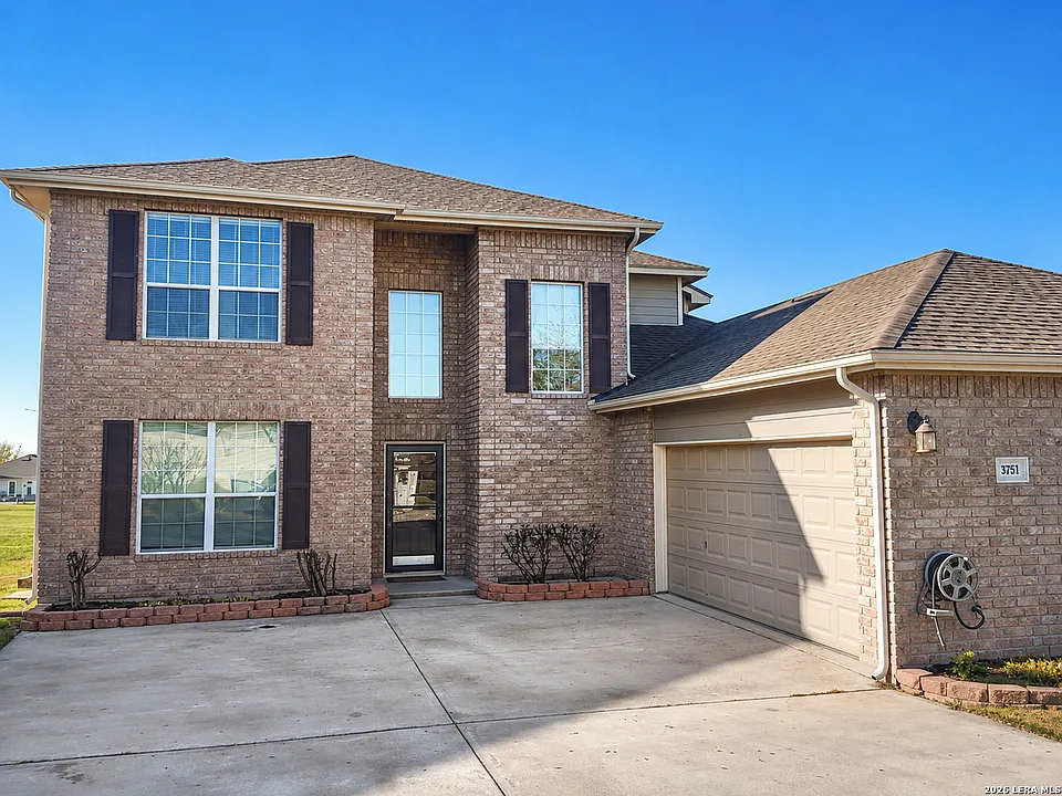 3751 Columbia Dr
