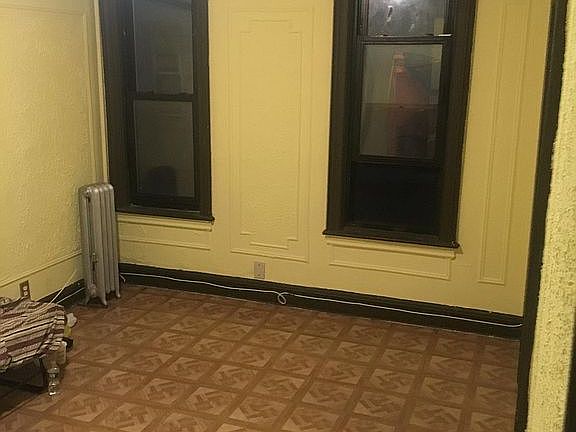 2nd image of 1146 Fteley Ave #1R