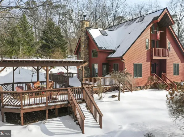 54 Sumac Ln, Harpers Ferry, WV 25425