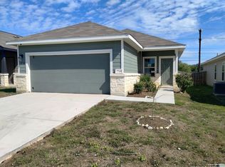 7718 Chatham Pl, San Antonio, TX 78239