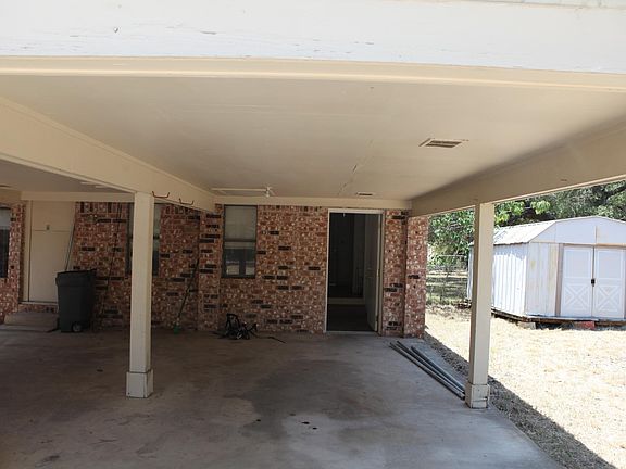5th image of 801 Cedar Park Dr
