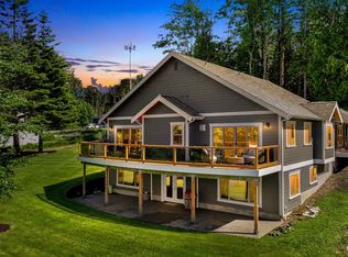 5496 Grandview Rd, Blaine, WA 98230