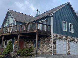 712 S West Ridge Rd, Snowshoe, WV 26209