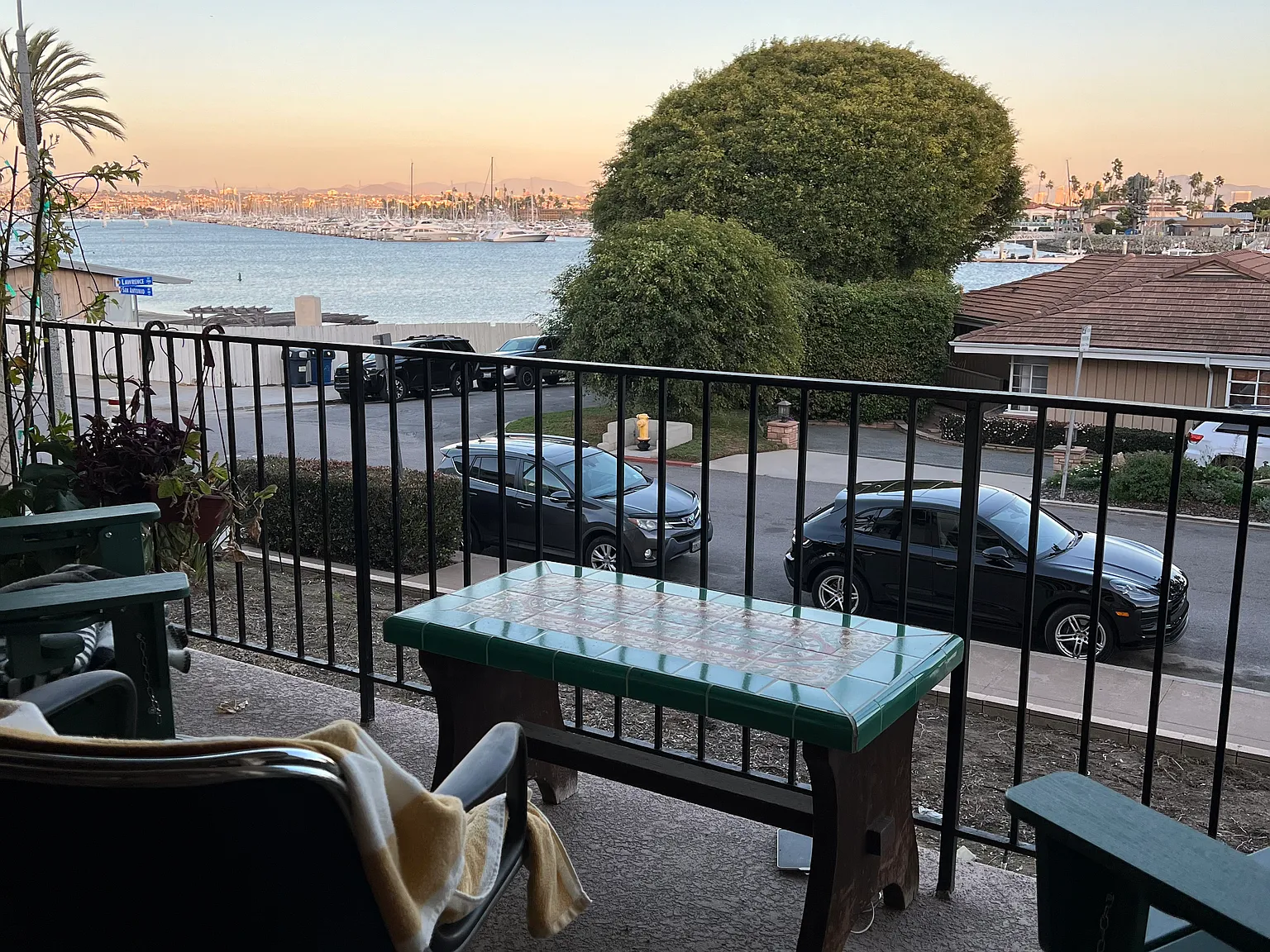 2 bed, 1268 sqft, $4,300 — Photo 3