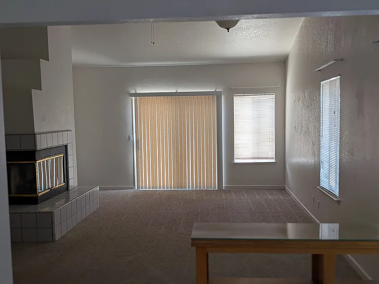 10625 N Sea Shell Cv — Photo 4