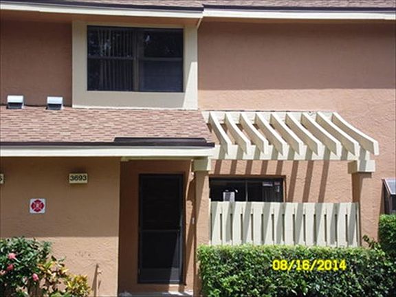 2nd image of 3693 Carambola Cir N