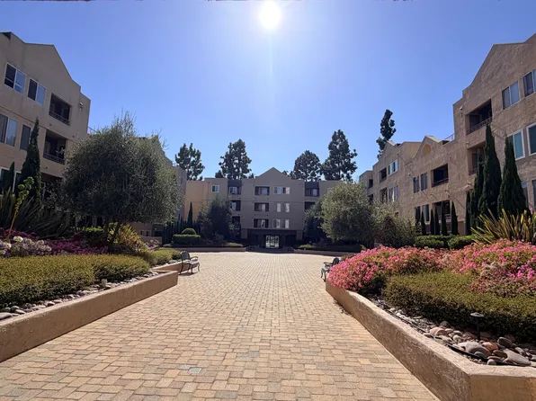 8889 Caminito Plaza Centro, San Diego, CA