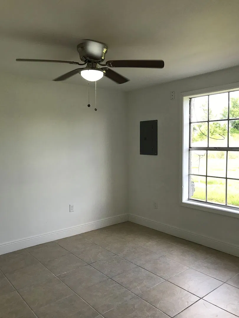 8197 Hwy 71 South # 5 - Lecompte (Just past LSUA) — Photo 4