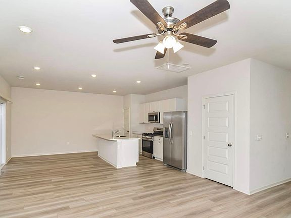 2nd image of 5087 Mifford Dr #88