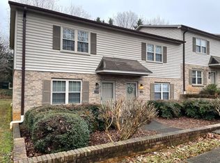 1318 14th St NE, Hickory, NC 28601