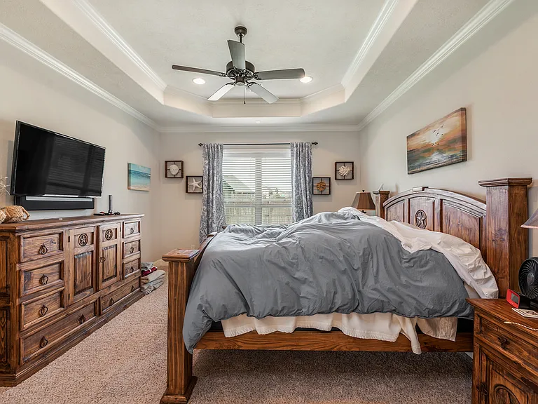 8200 Carters Cv — Photo 16