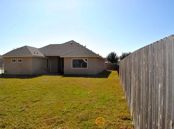 3rd image of 2915 N 44th Ln