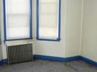 618 Pond St, Bristol, PA 19007
