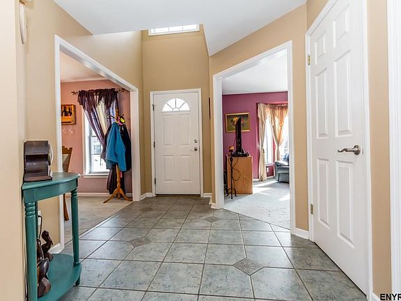 2nd image of 53 Wallflower Dr