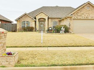 543 W Geronimo Court Way, Mustang, OK 73064