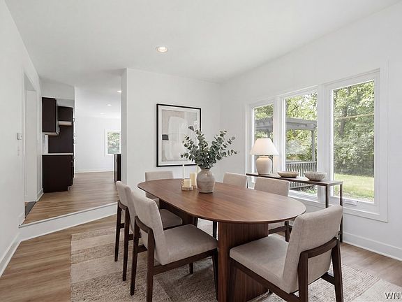 4th image of 113 Meadow Spring Ln