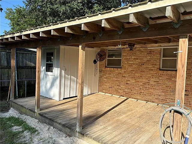 1309 Huron Ave — Photo 12
