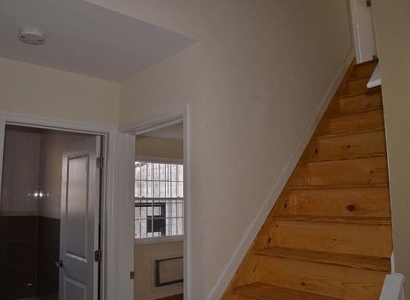 4th image of 791 E 169th St