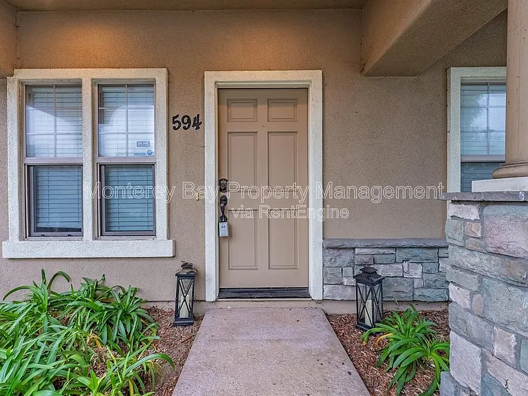 594 Lopez Ave — Photo 26