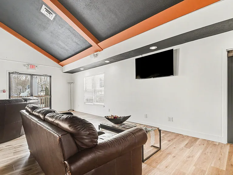 Harter Heights Place — Photo 50
