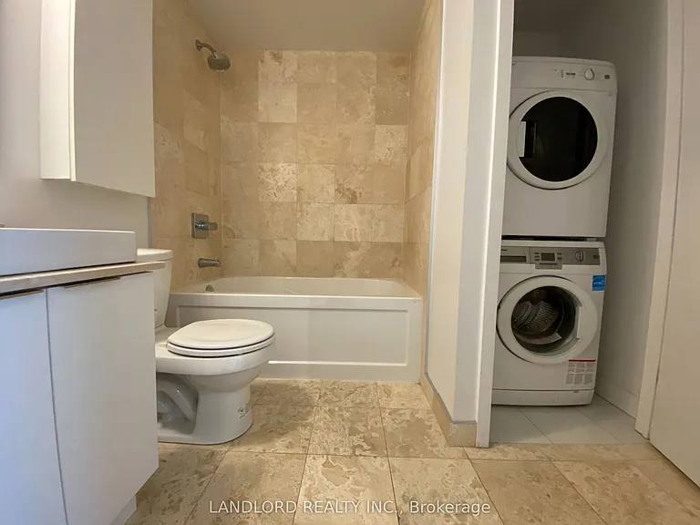 14 York St #5209 — Photo 19
