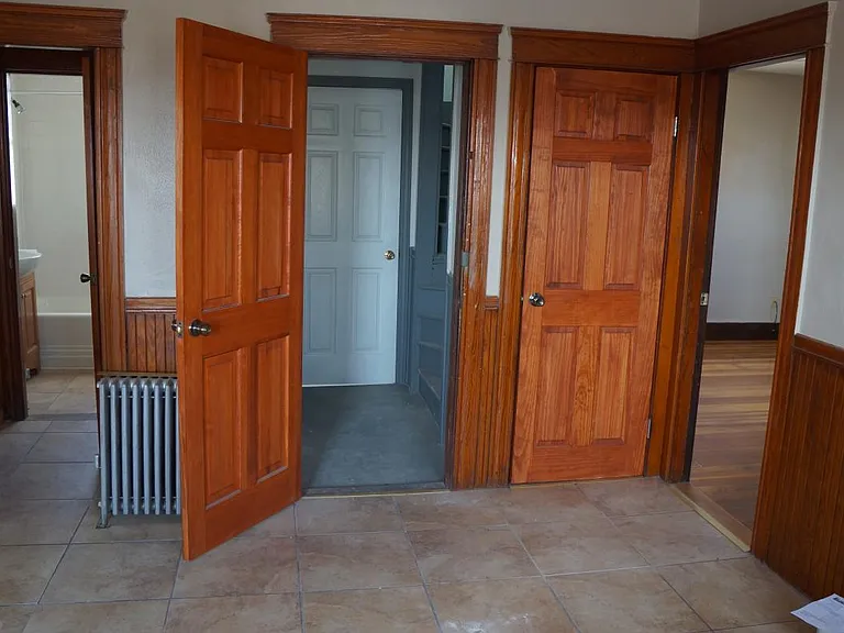 Full Kitchen: Angle 2