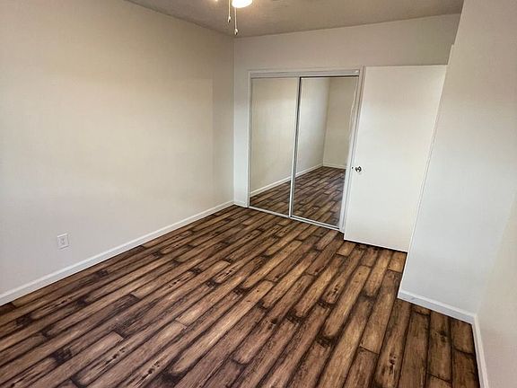 2nd image of 10531 Western Ave APT B