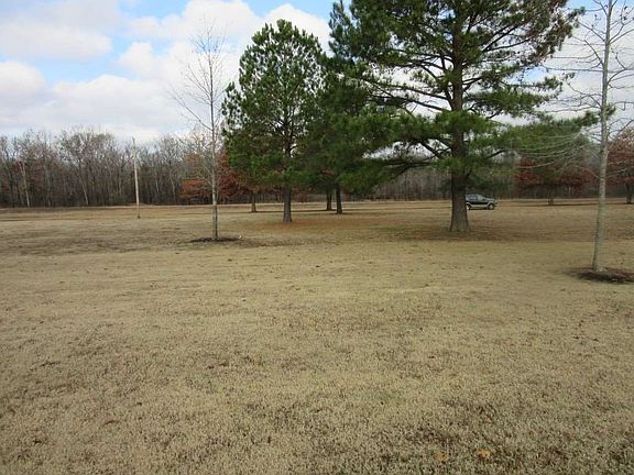 5th image of 426 Shannon Ln