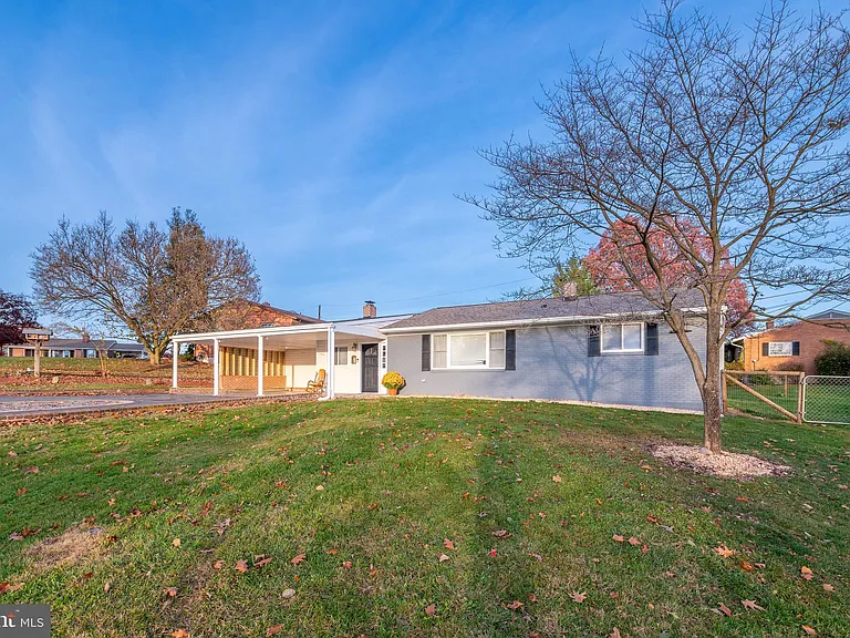11419 Greenberry Rd — Photo 4