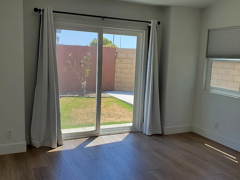 504 Washington Cir — Photo 7
