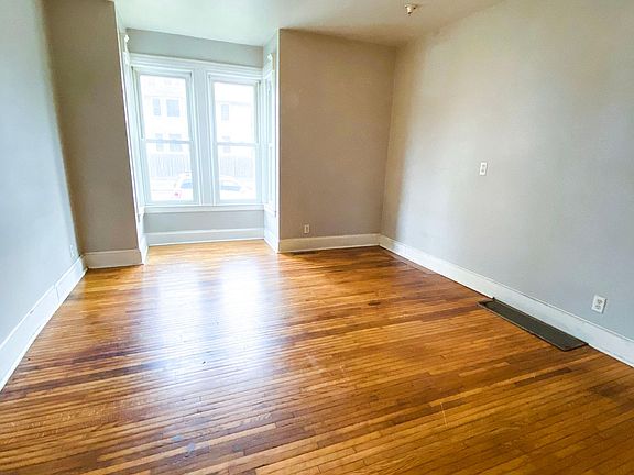 5th image of 1175 Ross Ave #1