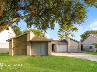 10936 Pinewood Ct, La Porte, TX 77571