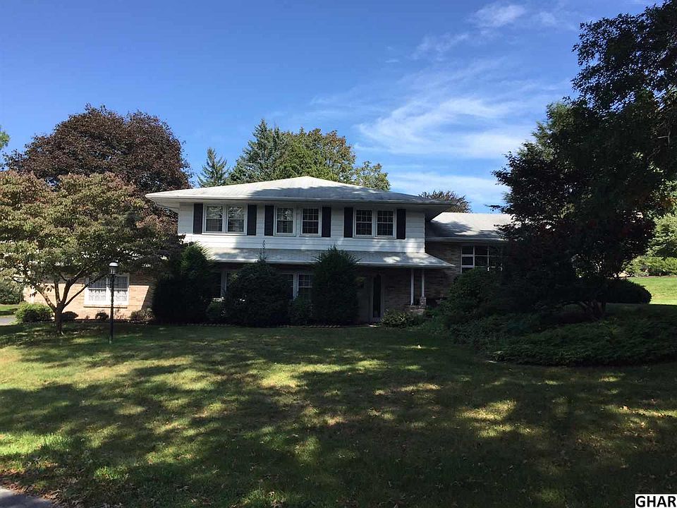 1st image of 916 Woodland Dr