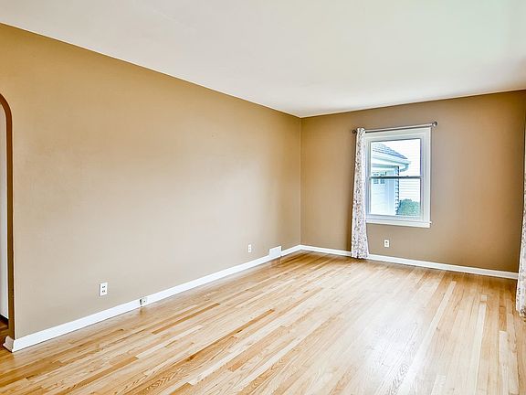 4th image of 3014 Barrington Pl
