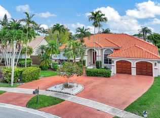 10040 NW 10th St, Plantation, FL 33322