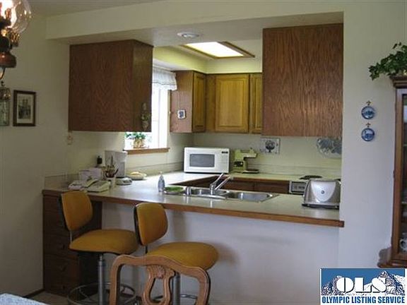 3rd image of 133 Hilltop Dr Unit D