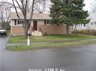 23 Peacock Dr, Meriden, CT 06451