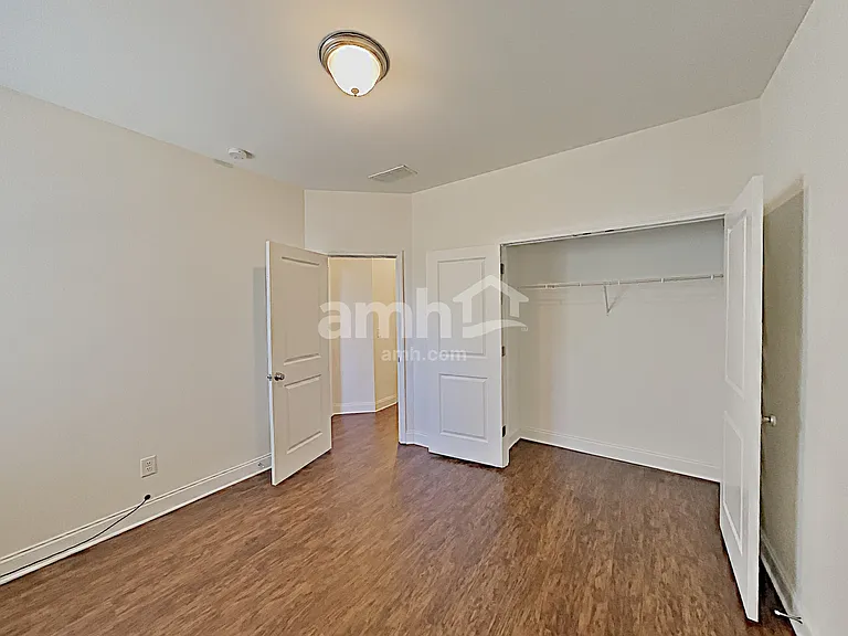 209 McBee Pl — Photo 13