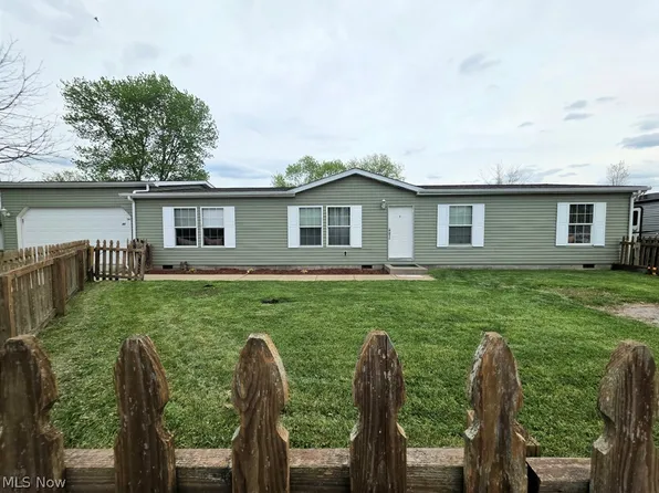 44 Scarce Fat Rd, Mineral Wells, WV 26150